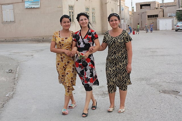 Голые таджикские женщины 45 фото