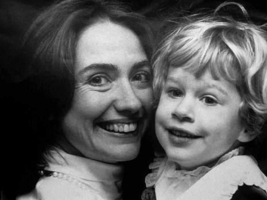 20 Cute Vintage Photos Of Bill Clinton & Hillary Clinton Early Life