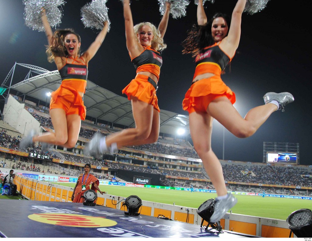 17 Hot And Sexy Photos Of Ipl Cheerleaders And Cheergirls Cricket Ipl