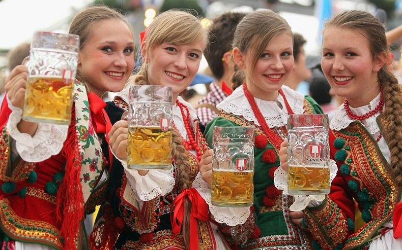 Oktoberfest Munich 2015 World S Largest Beer Festival
