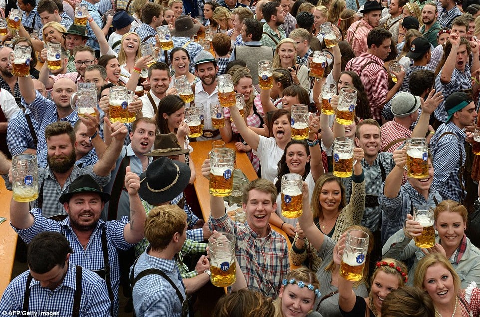 Oktoberfest Munich 2015 World’s Largest Beer Festival (9) | Reckon Talk