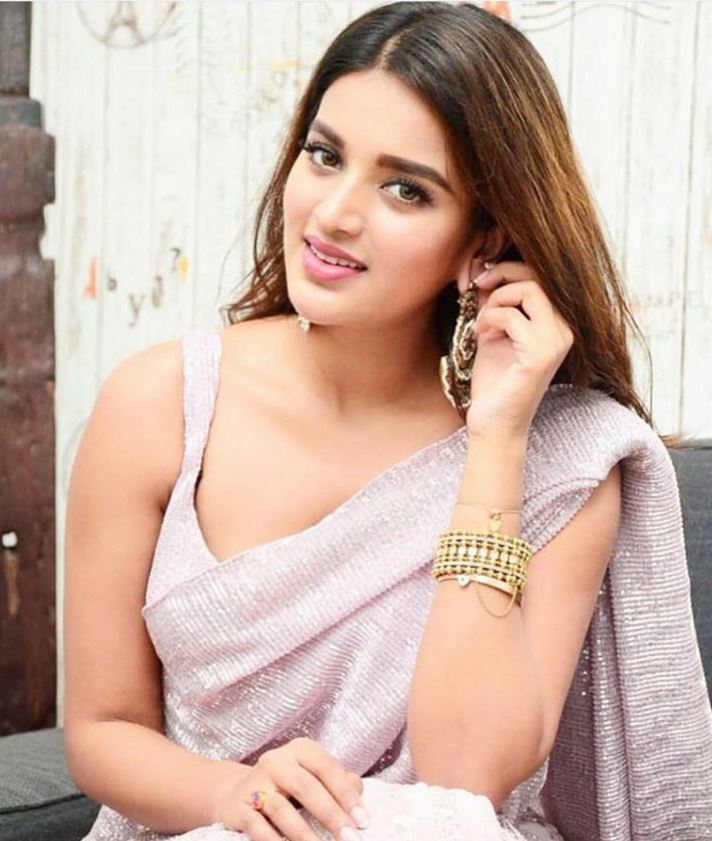 712px x 841px - 20 Hot & Beautiful Photo's Of Nidhhi Agerwal | Latest HD ...