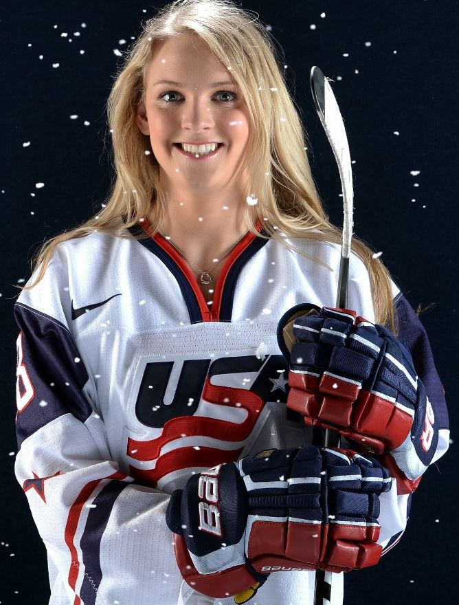 25 Hot & Beautiful Ice Hockey Players Popular Female Athelets