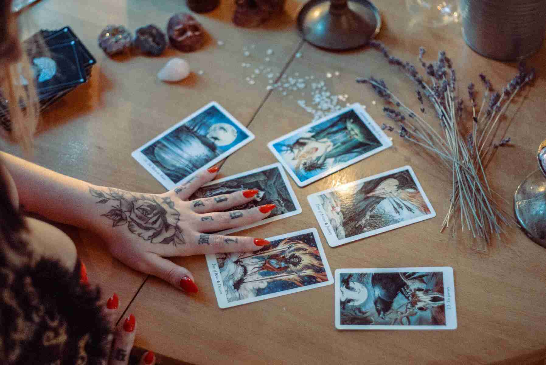 5 Card Tarot Reading for Free Unravels Your Professional Predicaments